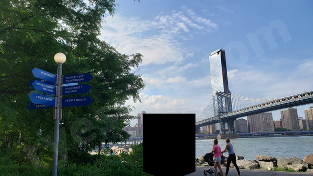 ダンボを散歩　Brooklyn Bridge Park Near Manhattan Bridge、DUMBO