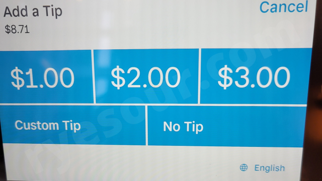 ニューヨークシティでの支払い時のスクリーン、ディスプレイ表示の例