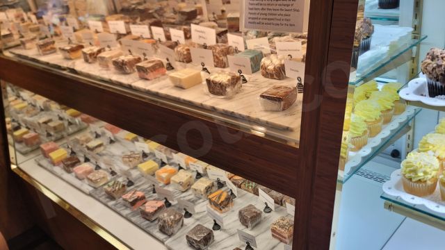 Fudge and sweets sold at HOWE CAVERNS