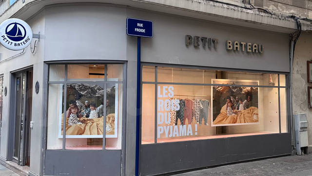 フランスのプバトー店舗　PETIT BATEAU SHOP IN FRANCE 