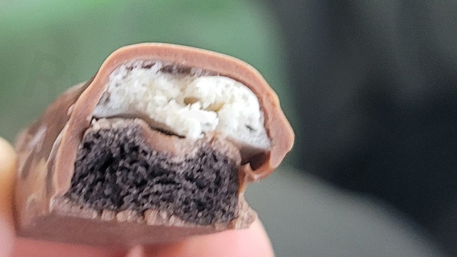 Twix Cookies & Cream Sold in the U.S. 